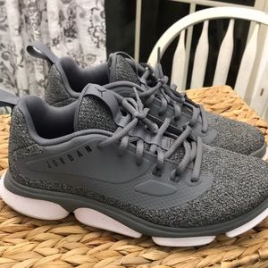 Mens 8.5 Air Jordan Impact Trainers, hardly worn no box.  Worn maybe twice